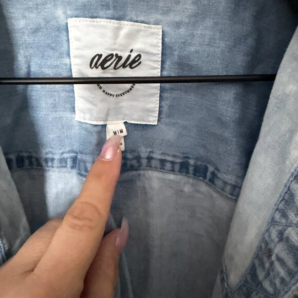 Womens American Eagle Denim Button Down Washed Blue White Medium - Picture 2 of 4